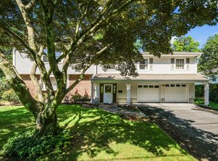 27 Parkfield Rd, Scarsdale, NY 10583