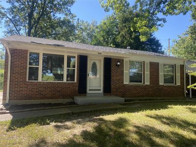 1712 Grafton Dr, Saint Louis, MO, 63136