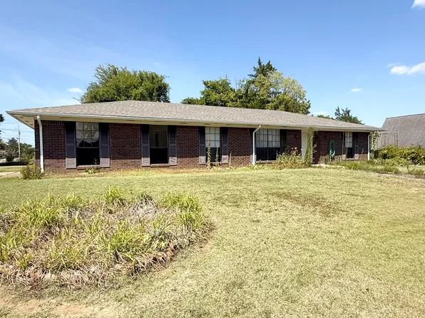922 Rockefeller Ave, Tupelo, MS 38801