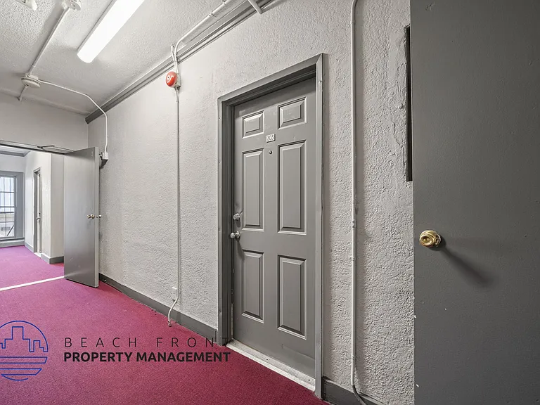 426 S. New Hampshire — Photo 16