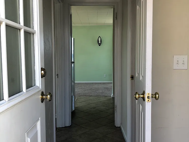 1105 Pitt Ave — Photo 12