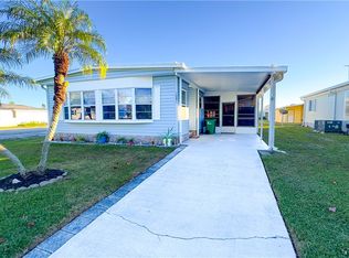 1081 Parkway Ln, Barefoot Bay, FL 32976