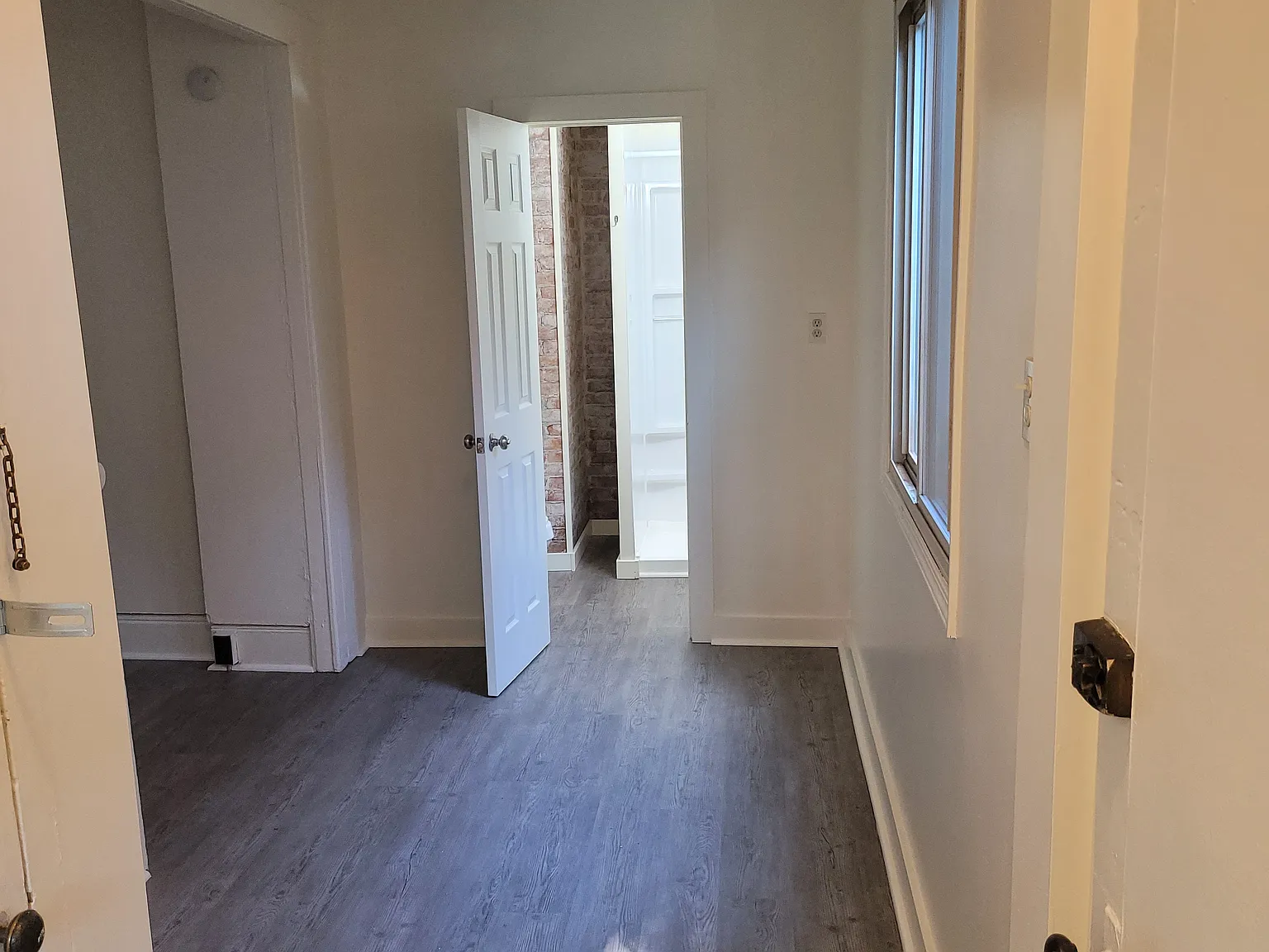 Studio, 450 sqft, $800 — Photo 2