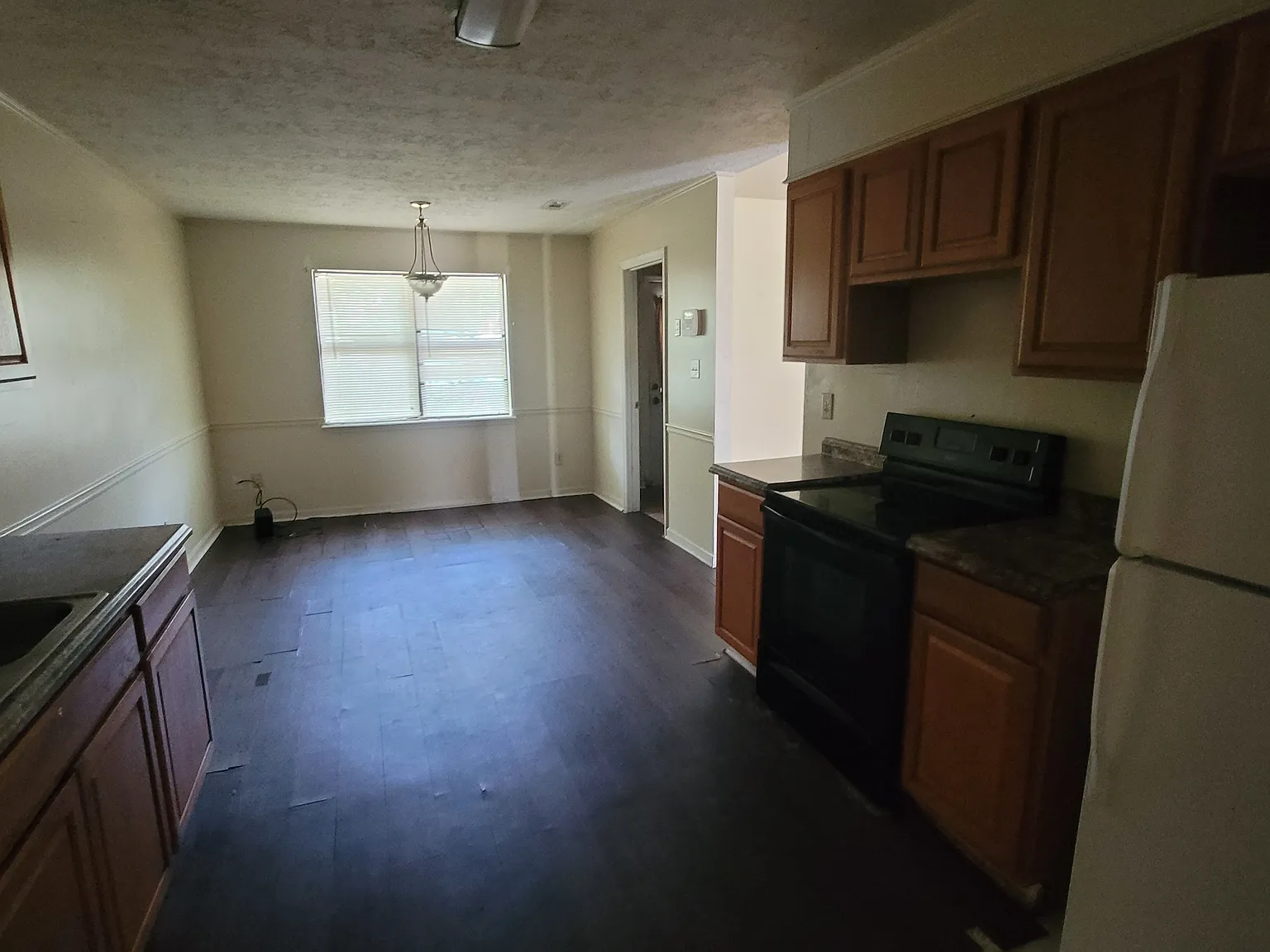 3 bed, 1484 sqft, $1,295 — Photo 3