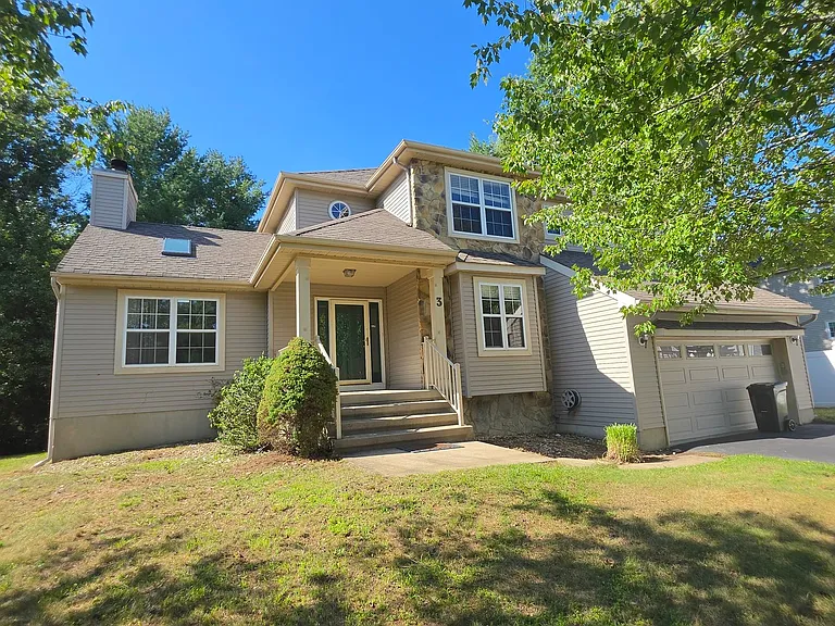 3 Alexander Ct — Photo 1