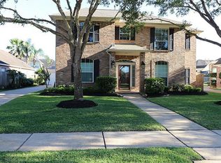 6106 Raintree Dr, Pearland, TX 77584