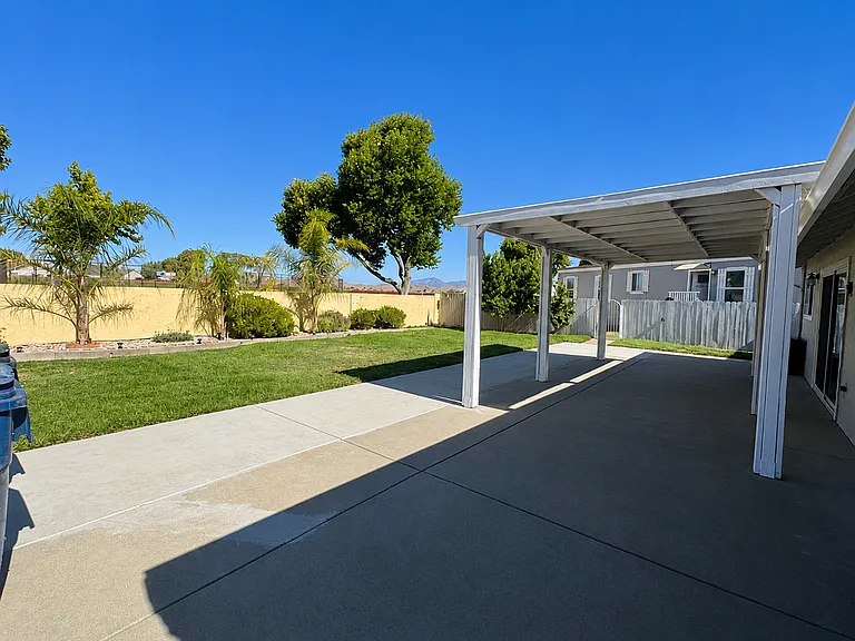 1972 Carnation Cir #A — Photo 16