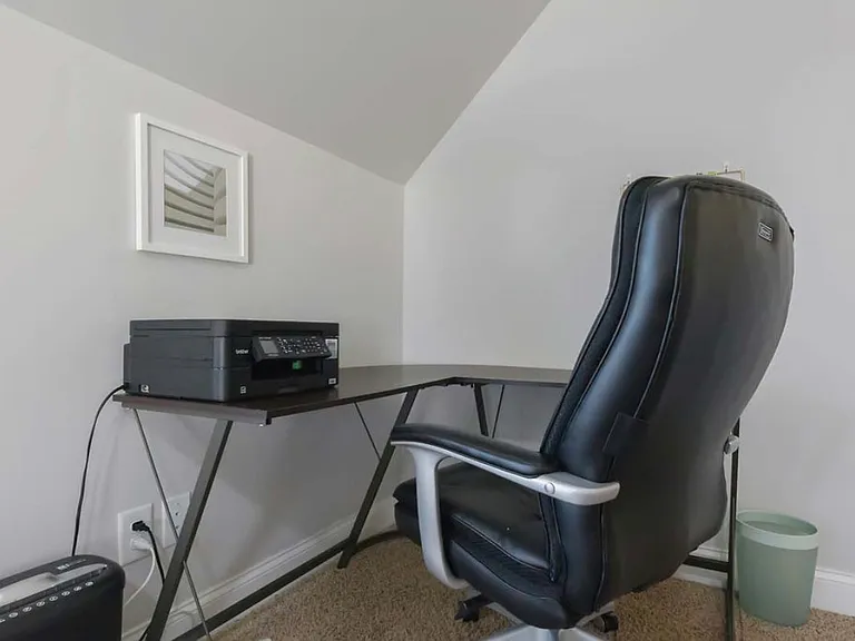 8425 Hobhouse Cir — Photo 41