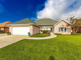 213 Westport Dr, Houma, LA 70360