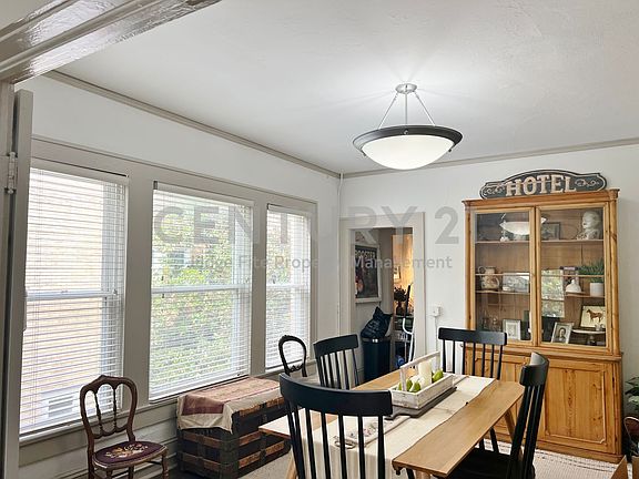 2nd image of 420 W Franklin St #3