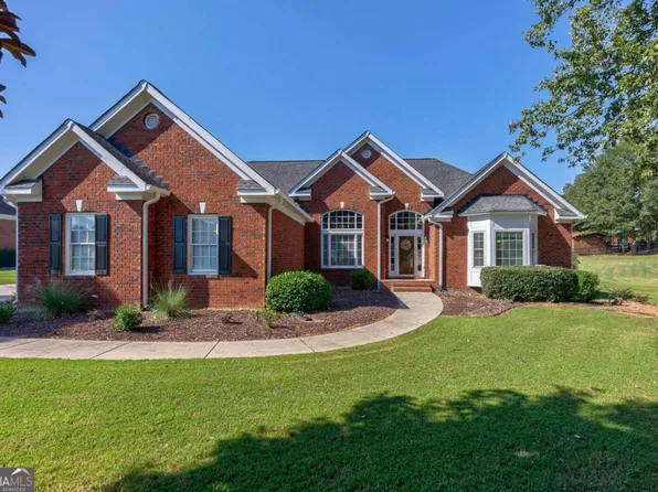 652 Chesterfield Rd, Bogart, GA 30622