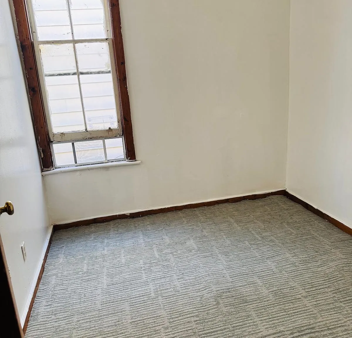 3 bed, $1,150 — Photo 4