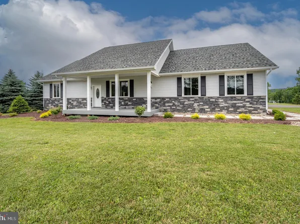 15 College Heights Ct, Mc Henry, MD 21541