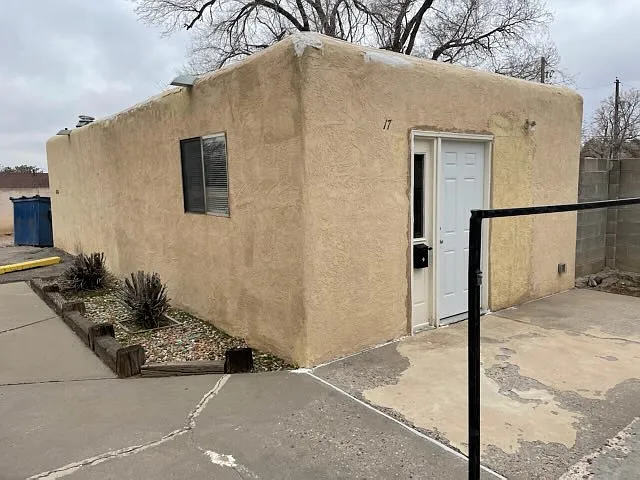 1105 Chelwood Park Blvd NE - Standalone Studio Casita — Photo 14