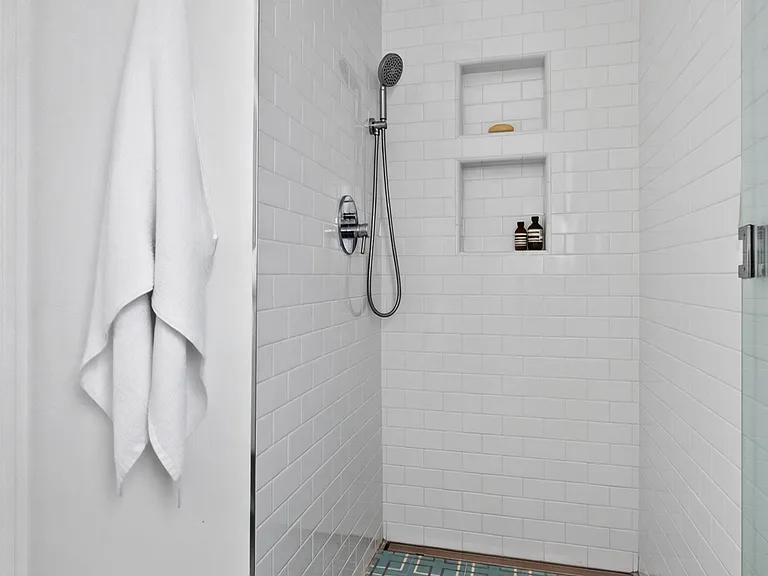 3831 Broadlawn Dr — Photo 21