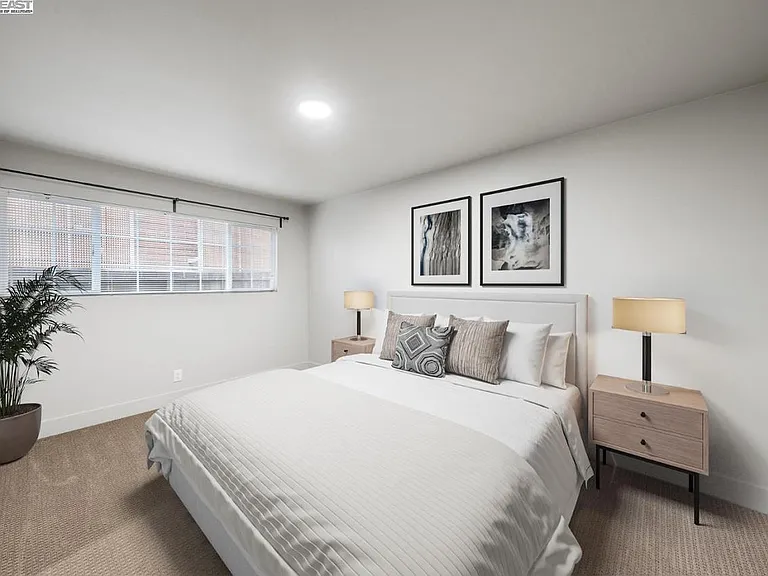 3028 Colby St #D — Photo 10