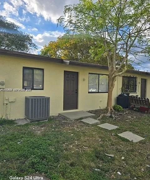 28055 SW 143rd Ct — Photo 1