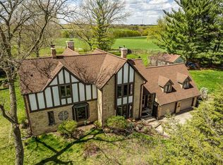 1678 Greenway Rd, Sun Prairie, WI 53590