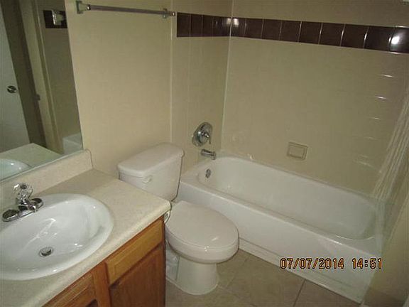 5th image of 6166 Westgate Dr APT 301