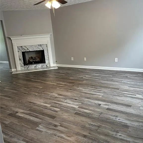 5739 Windfall Ln — Photo 3