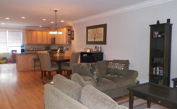 5th image of 694 Franklin Ave