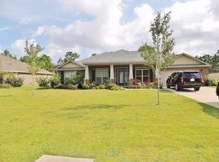 7339 Broadmoor St, Navarre, FL 32566