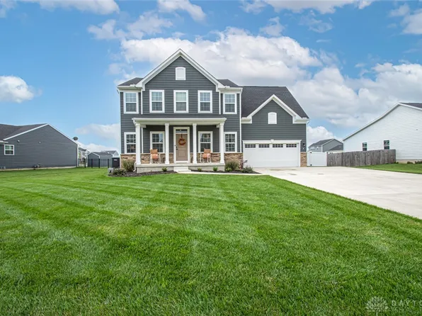 192 E Chapel Dr, Troy, OH 45373