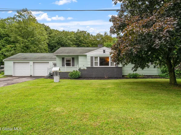 705 County Route 32, North Chatham, NY 12123
