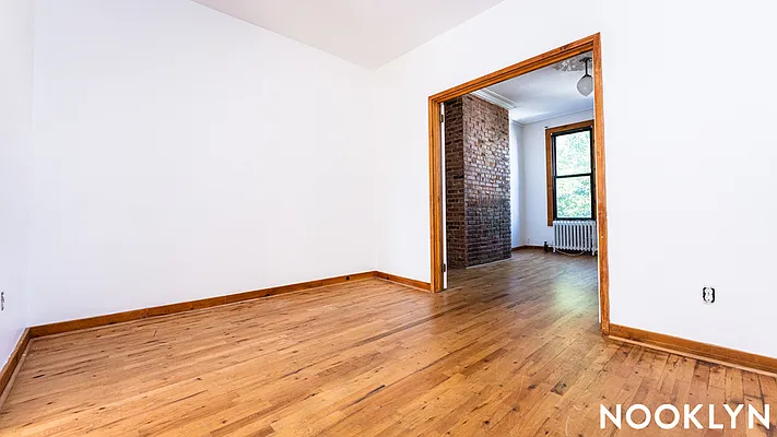 Rented by Nooklyn NYC LLC | media 18