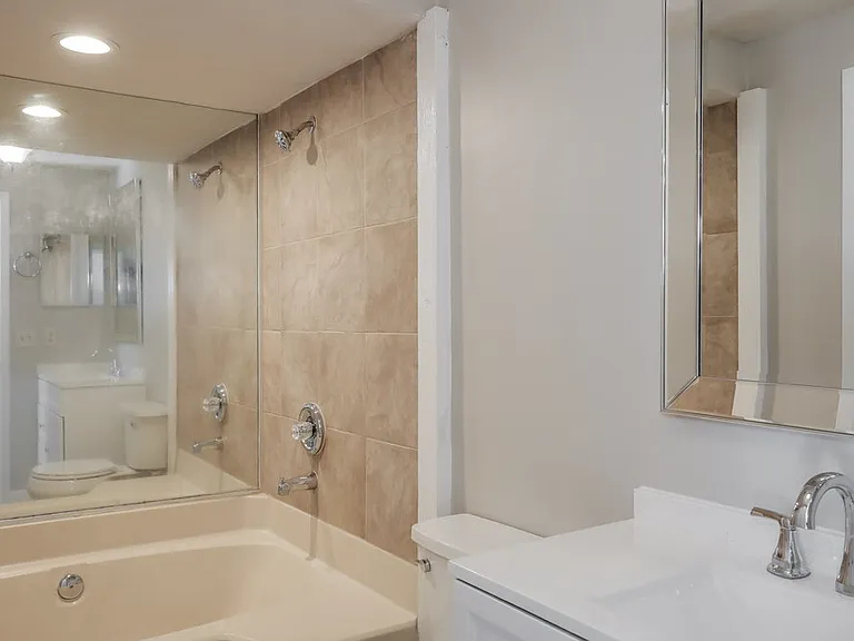 11159 Wethersfield Ct — Photo 15