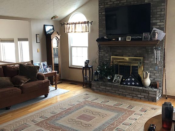 3rd image of 7143 E County Road 800 N