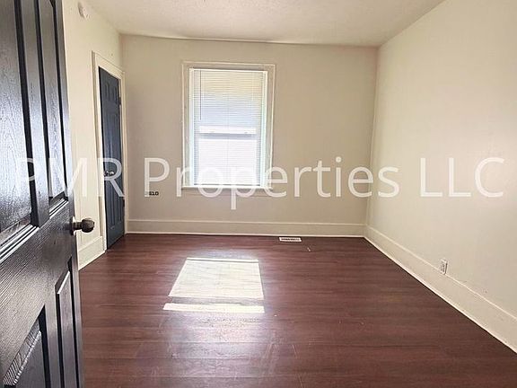 4th image of 2439 Larimore Ave