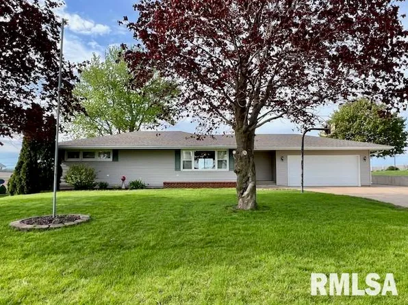 3310 Us Highway 136, Charlotte, IA 52731