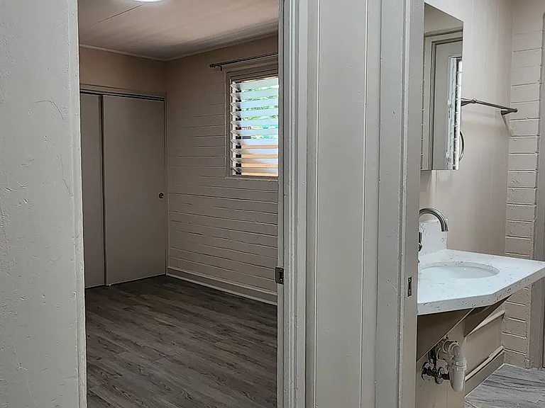 321 California Ave #5 — Photo 11