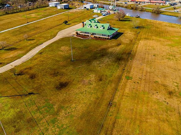 3rd image of 5068 Bayouside Dr