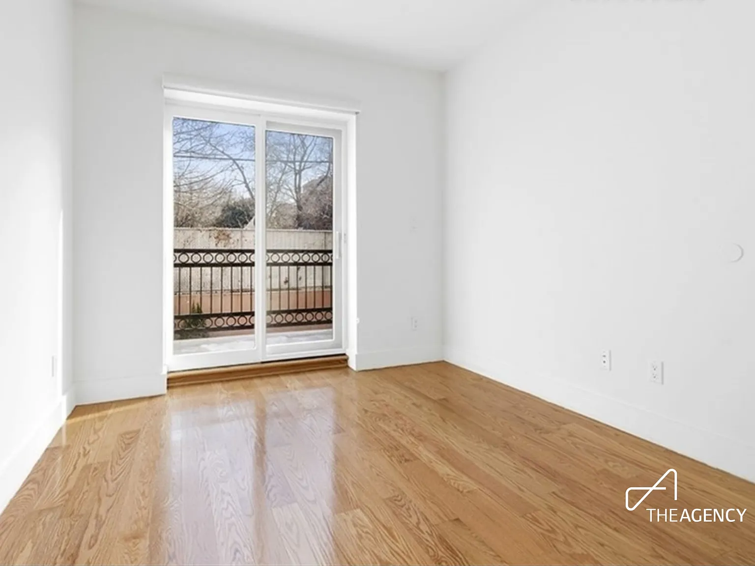 351 Franklin Avenue — Photo 4