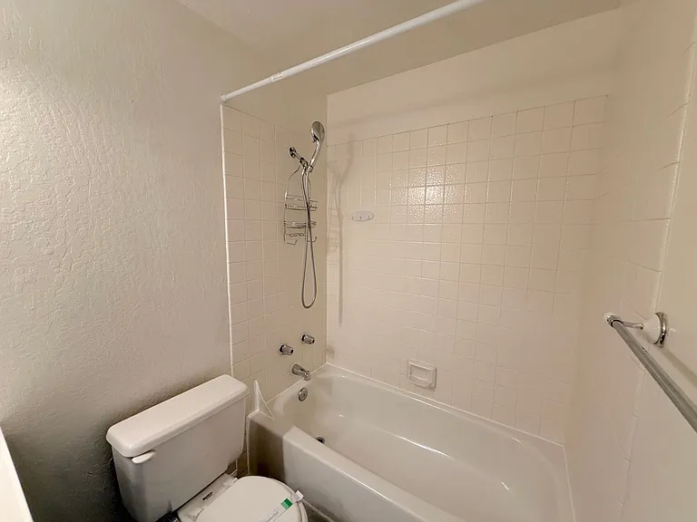 1862 Espee Ct — Photo 31
