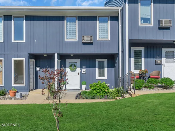 J12 Twinlights Court, Highlands, NJ 07732
