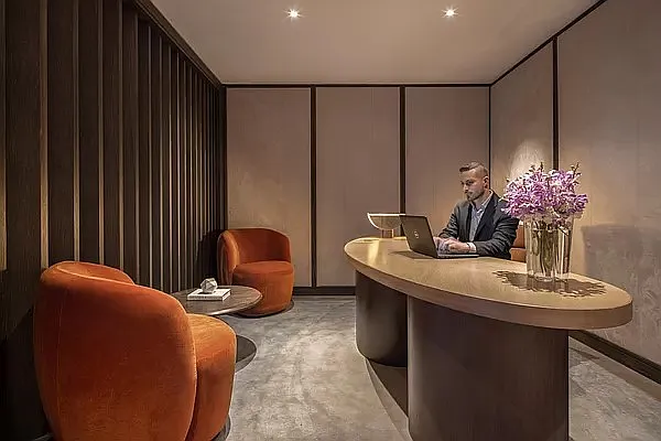 Rented by RELO REDAC INC. | media 22