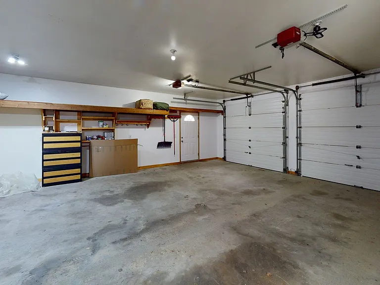 3948 Missy Ct — Photo 15