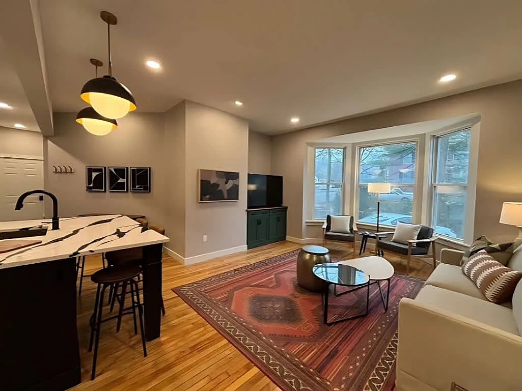 1 bed, 725 sqft, $3,000 — Photo 3
