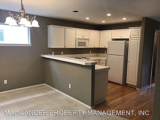 3rd image of 1277 NE Kinney St