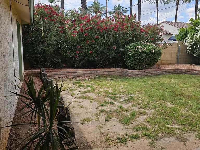 4208 E Montecito Ave — Photo 20