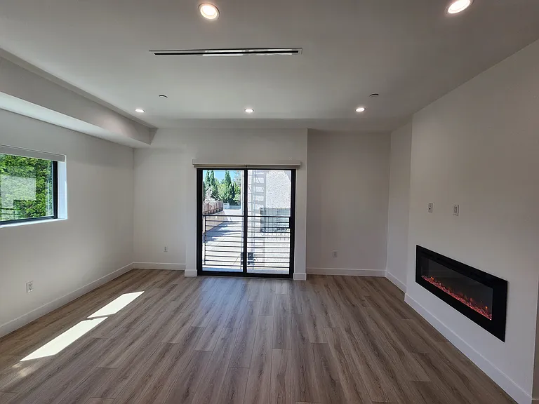 6061 Fulton Ave #8 — Photo 27
