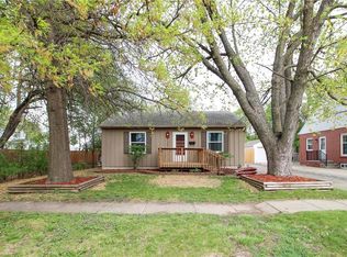 1821 56th St, Des Moines, IA 50310