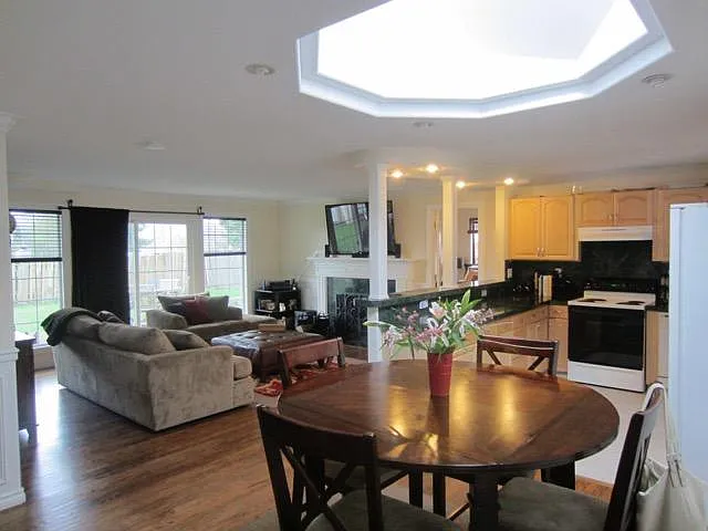 2411 138th Ave SE — Photo 2