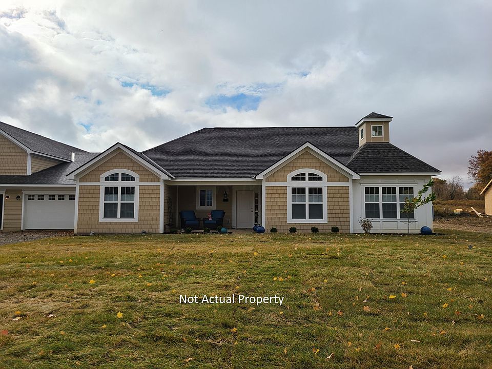 1st image of 131 Narragansett Dr