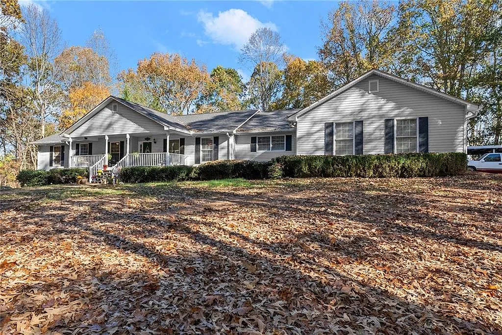 305 Mountain Brook Rd photo 1