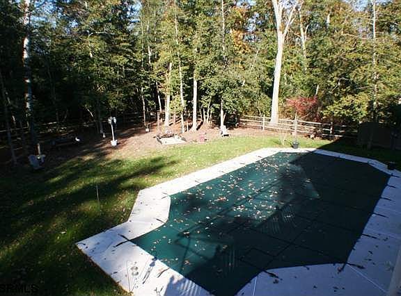 4th image of 11 Alexandria Ct