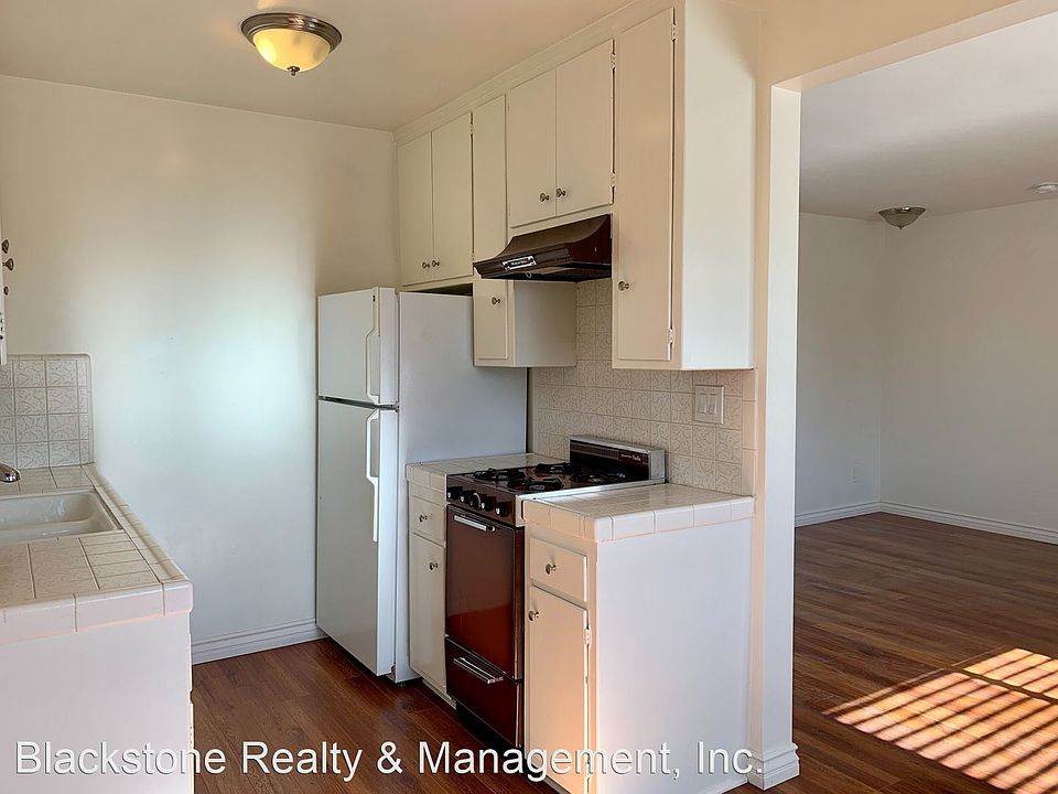1st image of 1640 Colby Ave #6442349